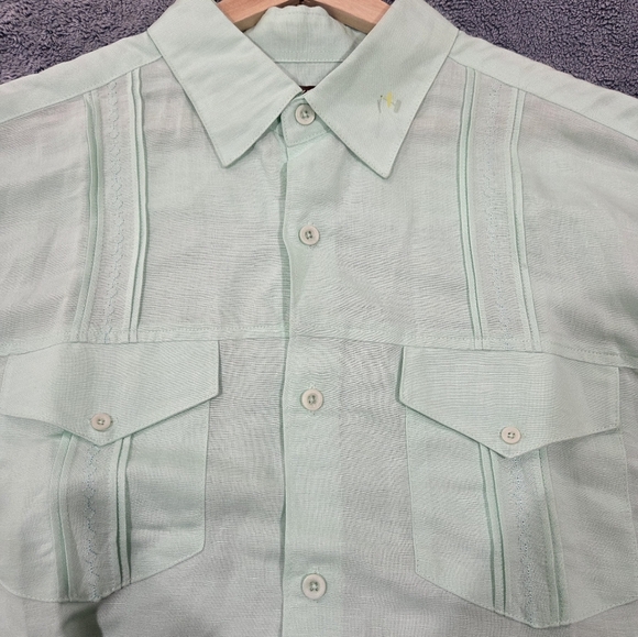Cubavera Shirt Mens XL Green White Guayabera Embroidered Button Up Short Sleeven - Picture 3 of 17